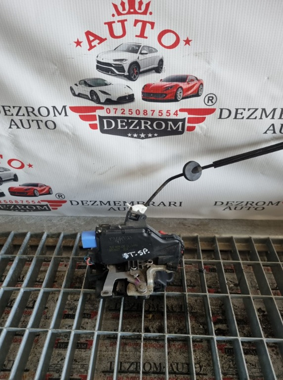 Broasca usa stanga spate VW Golf VI Plus cod piesa : 7L0839015D