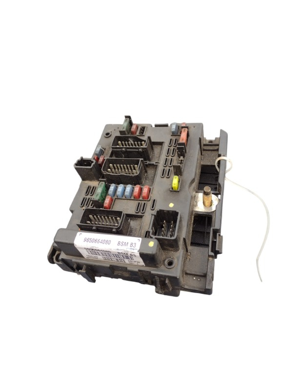 BSm B3 ( body control module ) de peugeot citroen cod 9650664080