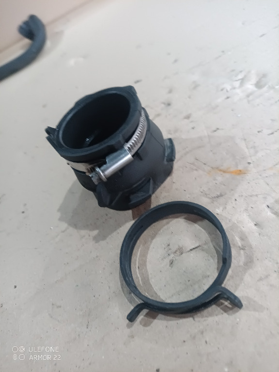 BUCSA MUFA CAUCIUC TURBO JAGUAR XF X250 2.2 / FREELANDER 2 II / RR Evoque L538 1062080S01