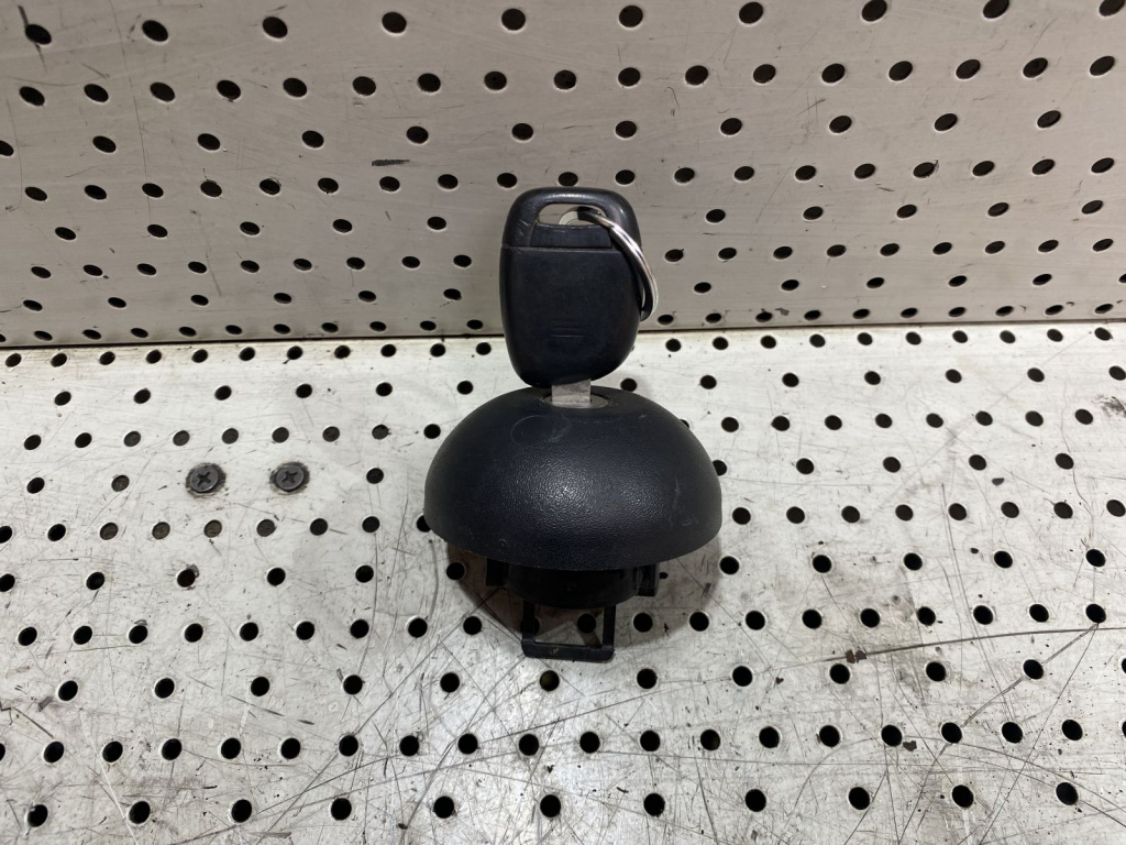Buson Rezervor / Capac RENAULT CLIO 2 1998-2009