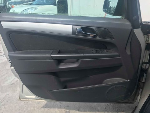 Butoane comenzi geamuri Opel Zafira B 2010