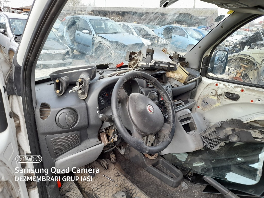 Butoane geamuri electrice Fiat Doblo 200