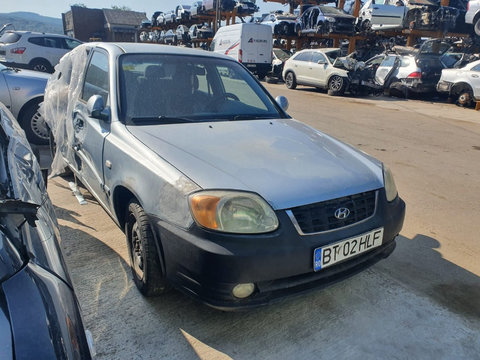 Butoane geamuri electrice Hyundai Accent 2004 berlina 1.3 benzina