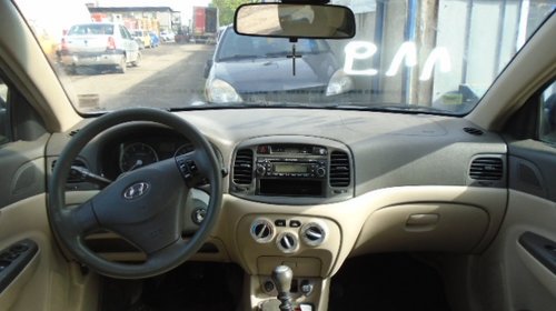 Butoane geamuri electrice Hyundai Accent
