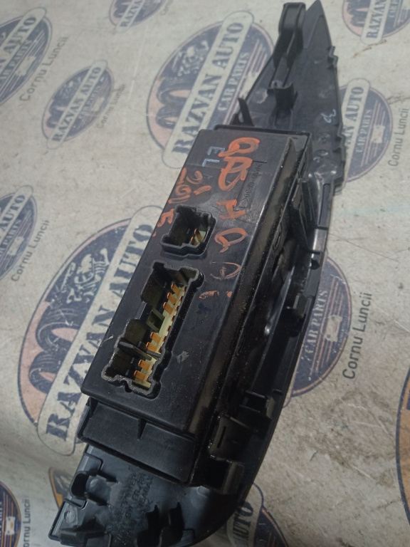 Butoane geamuri electrice Nissan Qashqai