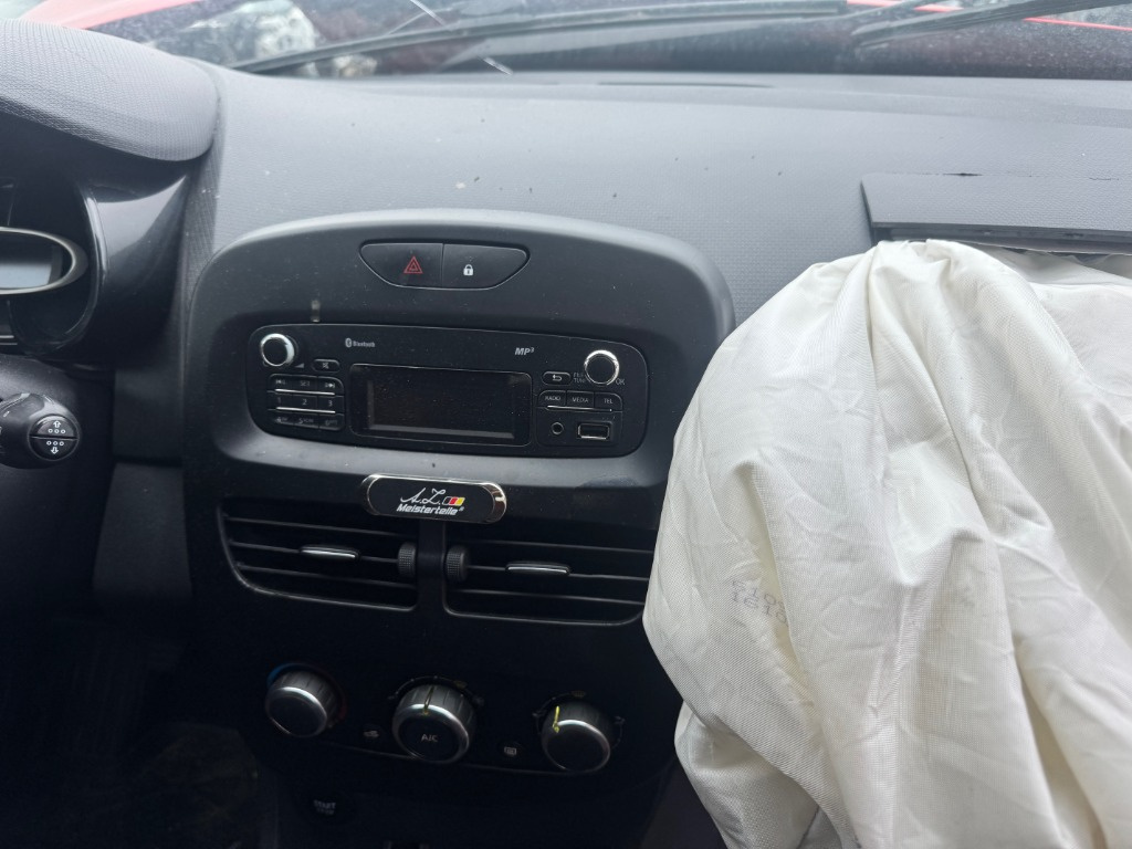 Butoane geamuri electrice Renault Clio 4