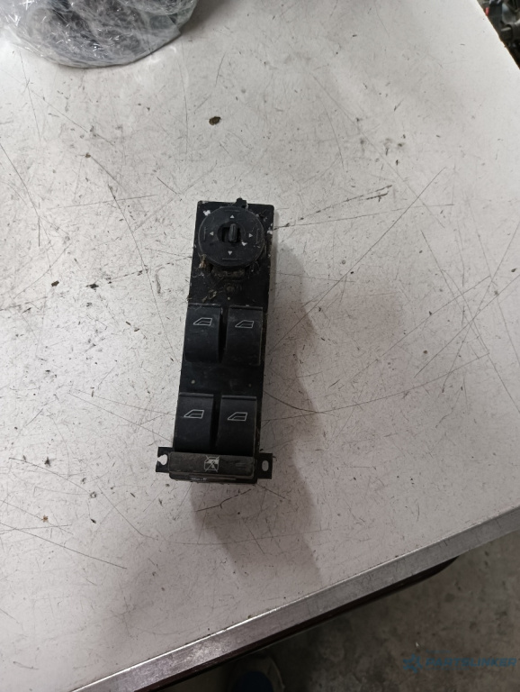 Butoane geamuri electrice stanga fata FORD FOCUS II (DA_, HCP, DP) [ 2004 - 2013 ]
