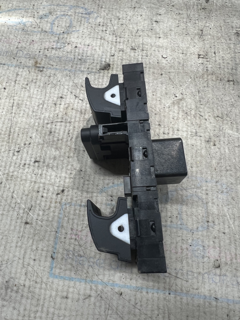 Butoane geamuri electrice Volkswagen Gol