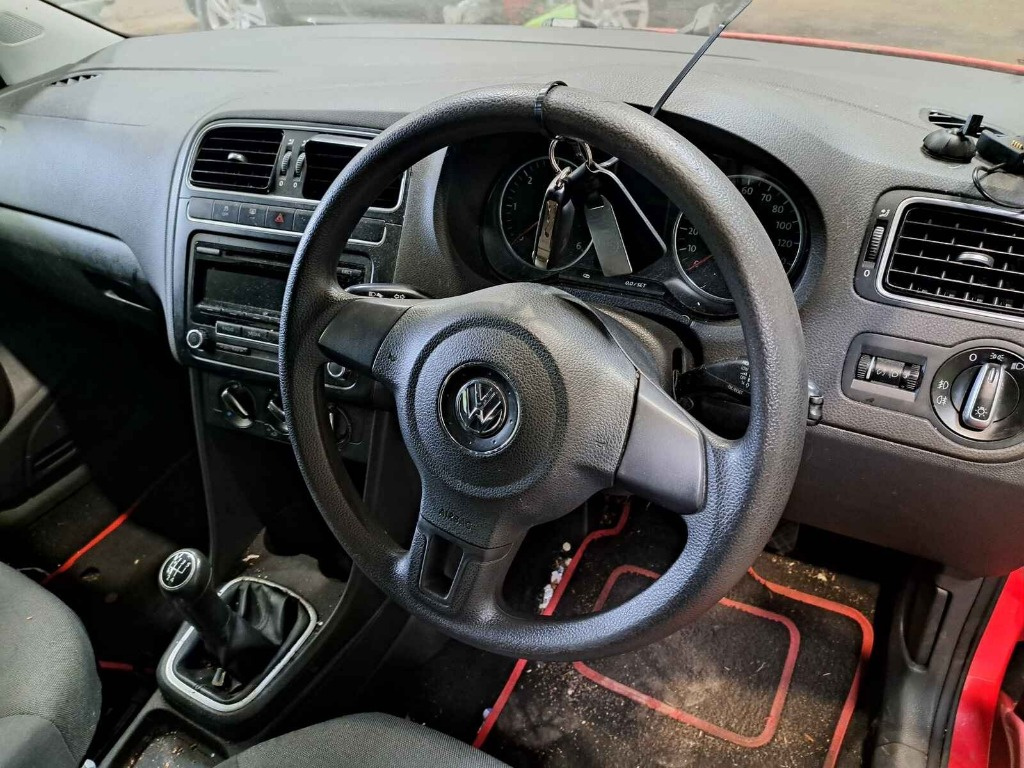 Butoane geamuri electrice Volkswagen Polo 6R 2012 Hatchback 1.2 TDI CFWA