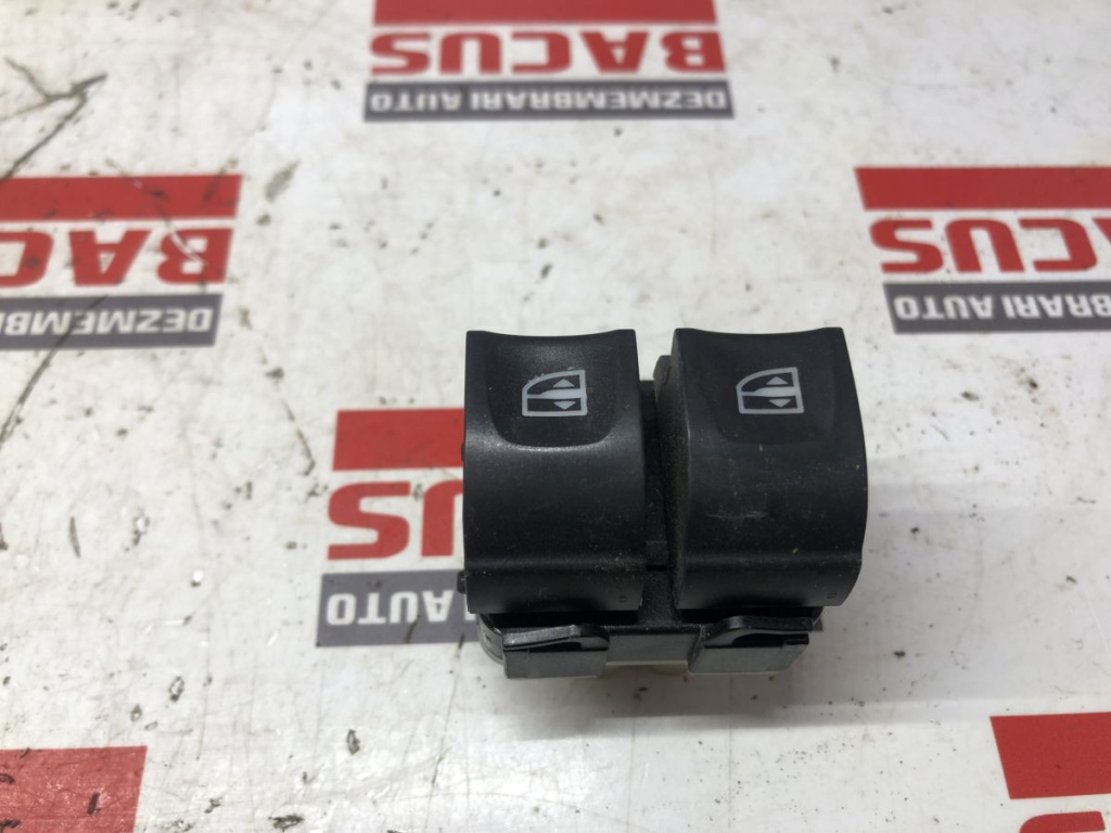 Butoane Geamuri Renault Clio 4 An 2019 / Dacia Sandero 3 / Logan 3 Cod 254118044R