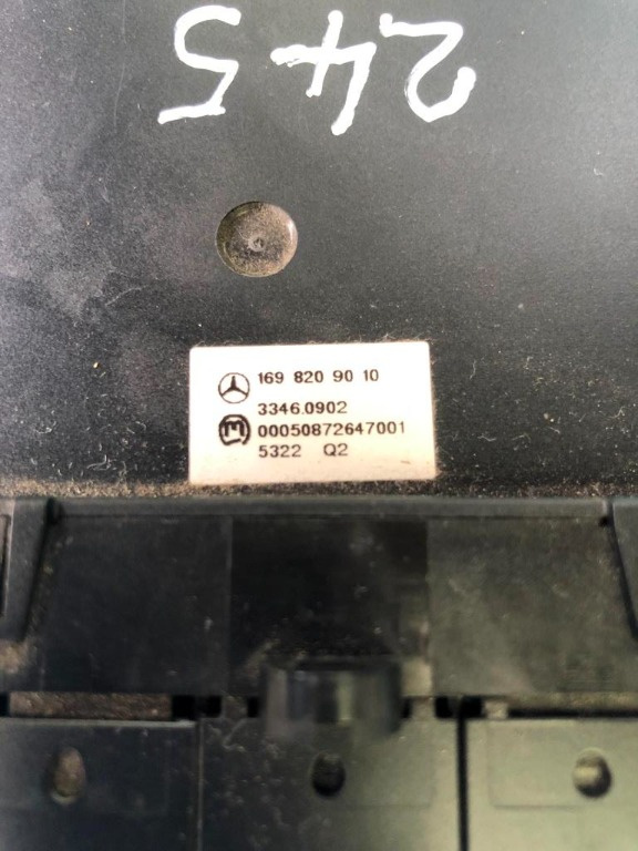 Butoane incalzire scaune fata Mercedes B