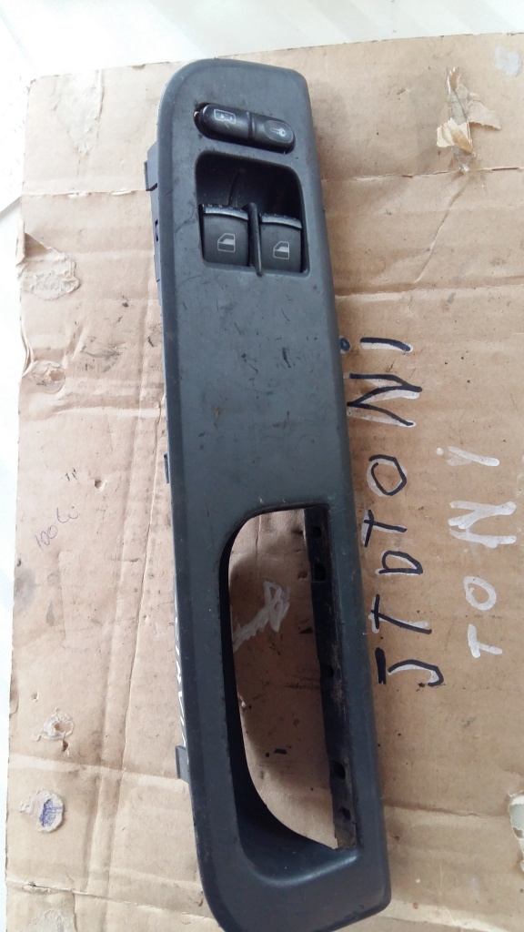 Butoane macara geam Skoda Octavia cod produs : 1J3 959 857 A / 1J3959857A