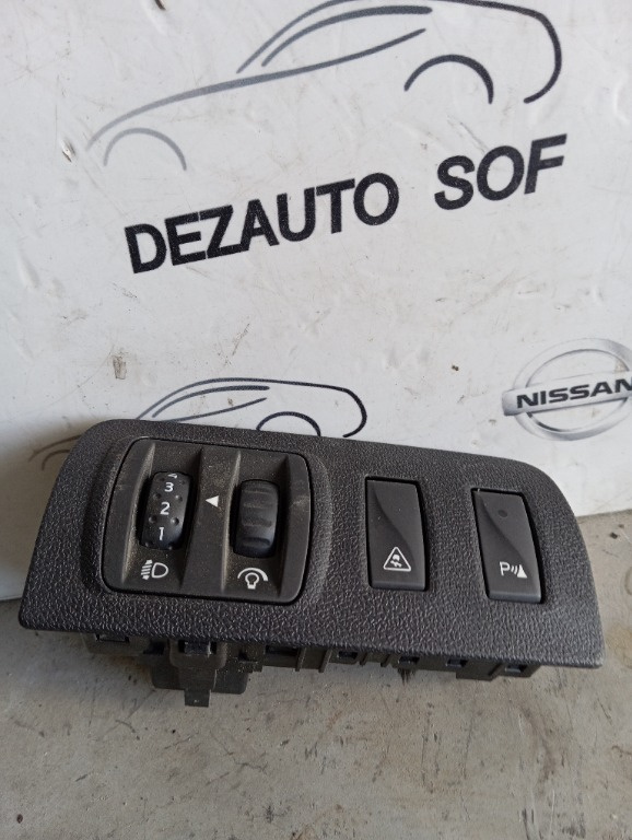 Butoane reglaj faruri Renault Megane 3 an 2009 2015 stare perfecta