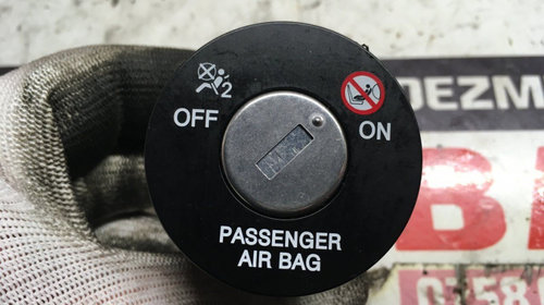 Buton airbag Kia Sportage cod: 93700 3u6