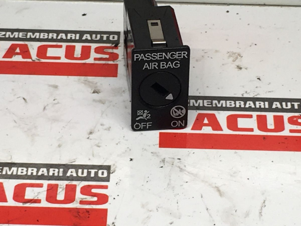 Buton airbag VW Golf 7 cod: 5c5919237