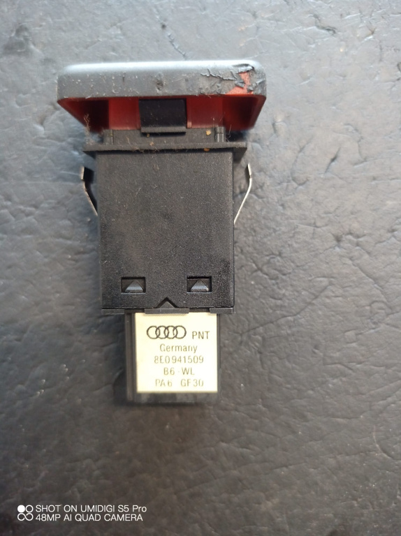 Buton avarie Audi A4 Avant (8ED, B7) 200