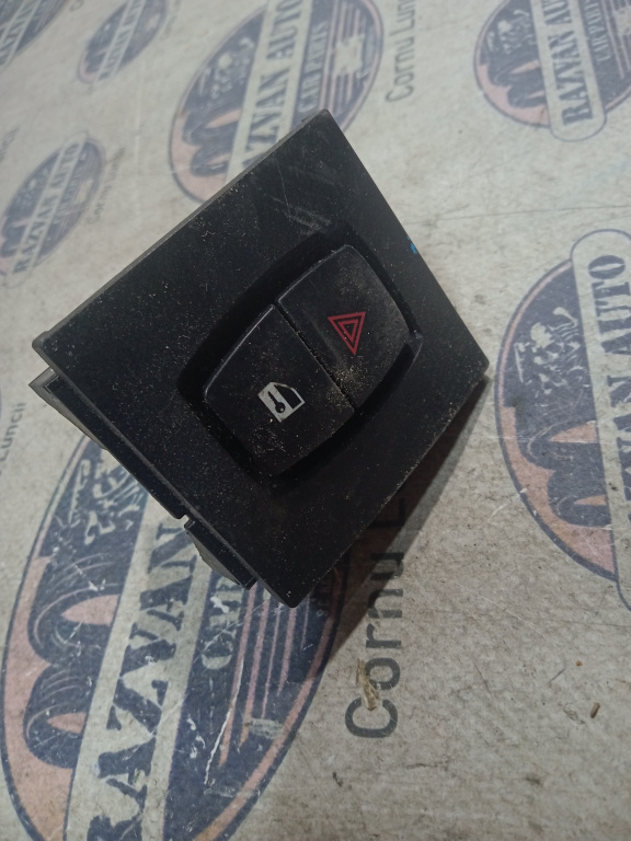 Buton avarie BMW Seria 1 F20, 923178603