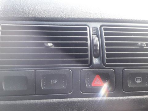 Buton avarie cu releu Vw Golf 4 Bora