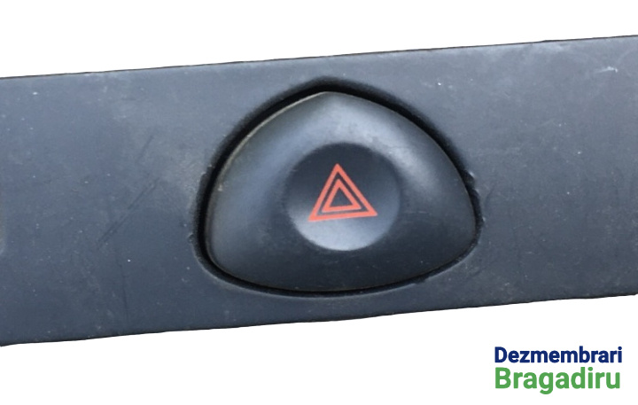 Buton avarie Renault Clio 2 [facelift] [2001 - 2005] Hatchback 3-usi 1.4 MT (98 hp)