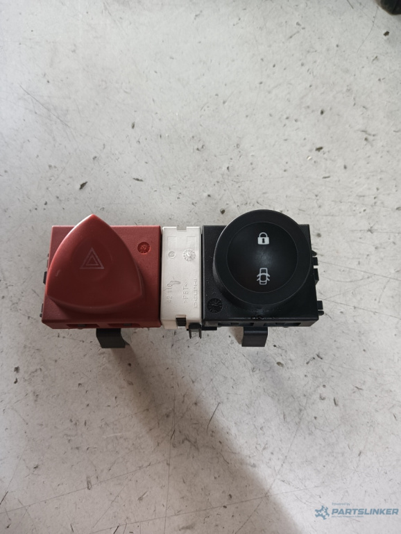 Buton avarie RENAULT MEGANE II Saloon (LM0/1_) [ 2003 - > ] OEM 8200407415