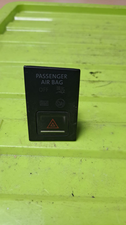 Buton avarie Volkswagen Golf 7 cod 5G1919225