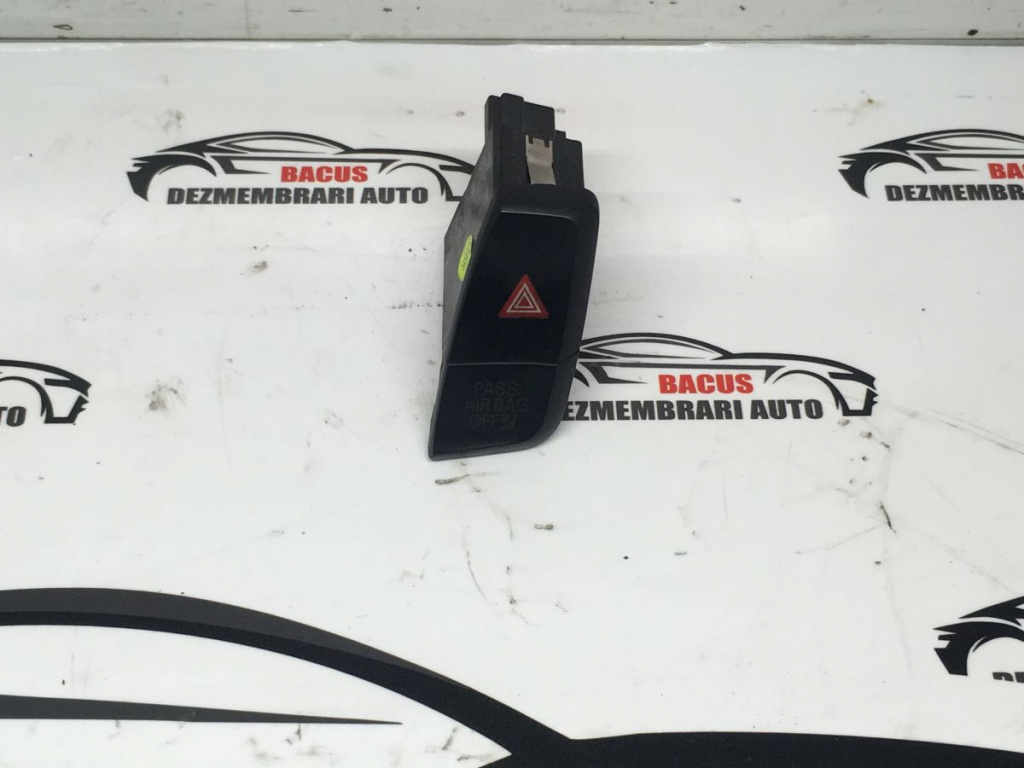 Buton avarii Audi A4 cod: 8k2941509d