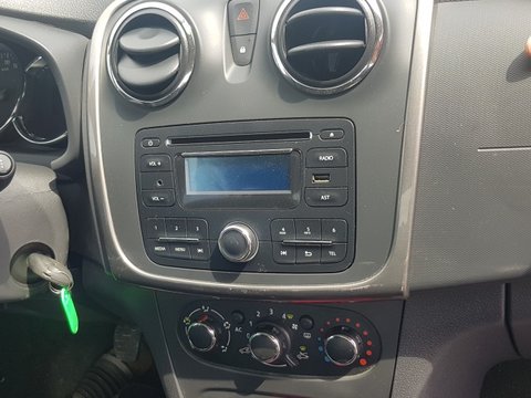 Buton avarii Dacia Logan 2014