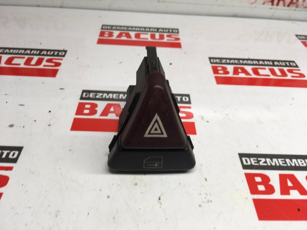 Buton avarii Mercedes A-class cod: 1688206710