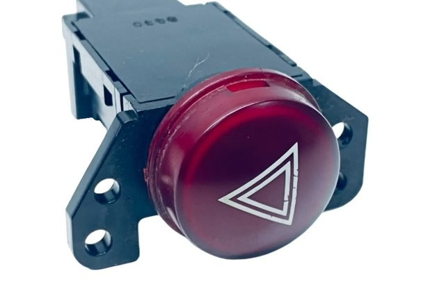 Buton avarii Mitsubishi Colt