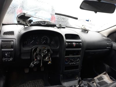 Buton avarii Opel Astra Caravan 2001