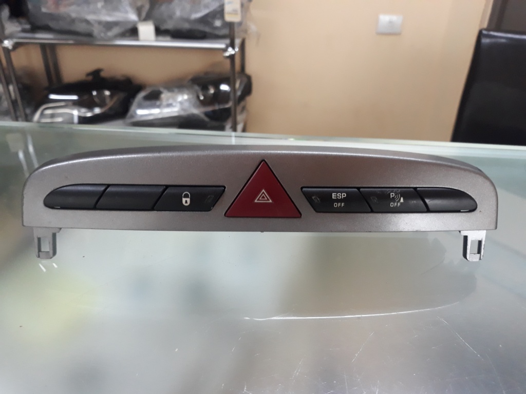 Buton Avarii Peugeot 308 NR.2342