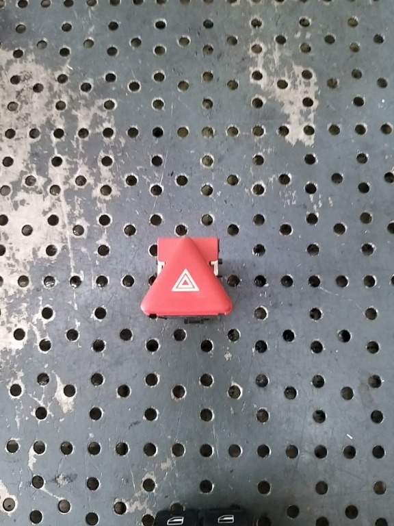 Buton avarii vw golf 5 1k 1k0953509