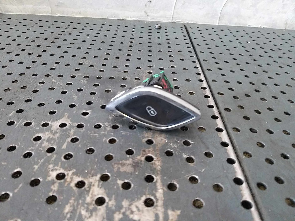 Buton blocare usi citroen c3 2 96656596