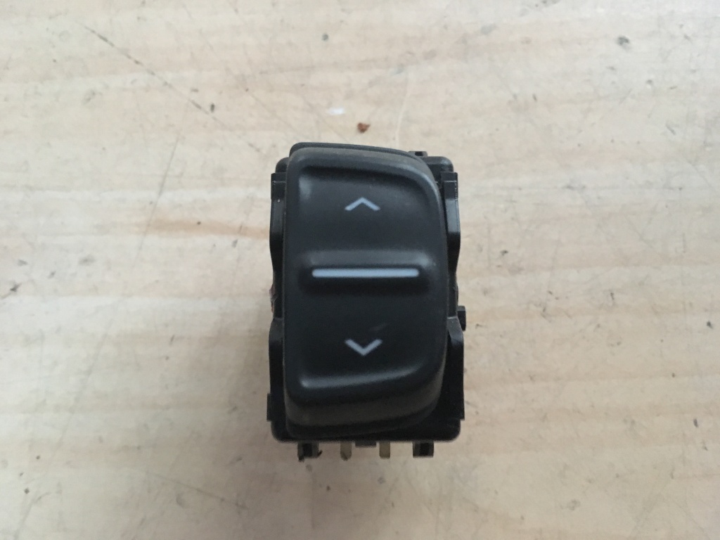 Buton Comanda Deschidere Geam Logan, Sandero Renault 254214937R