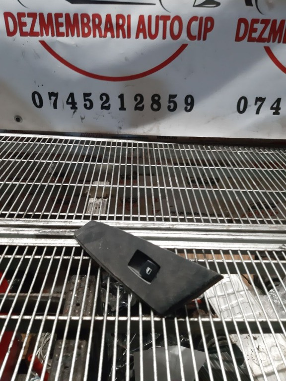 Buton comanda geam electric dreapta fata Bmw 5 e60 cod 6951965