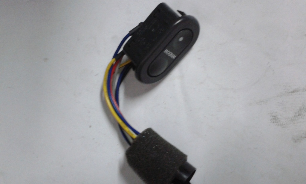 Buton comanda geamuri Daewoo Espero