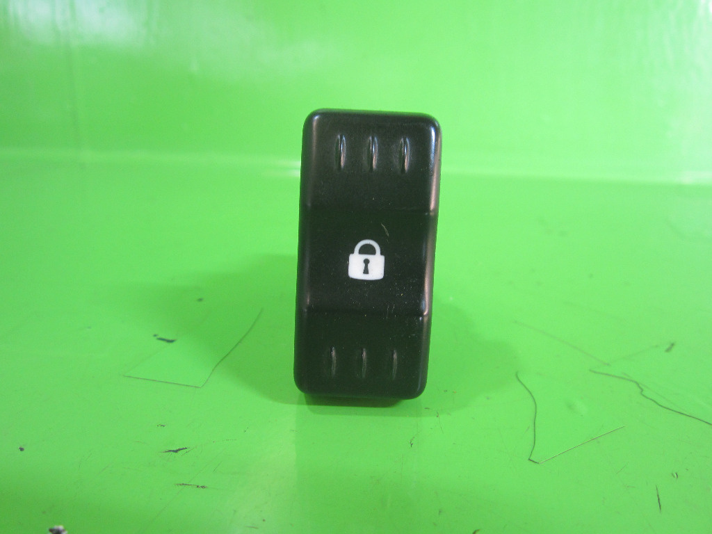 BUTON / COMANDA INCHIDERE / BLOCARE - DEBLOCARE USI DACIA LOGAN FAB. 2004 – 2012 ⭐⭐⭐⭐⭐