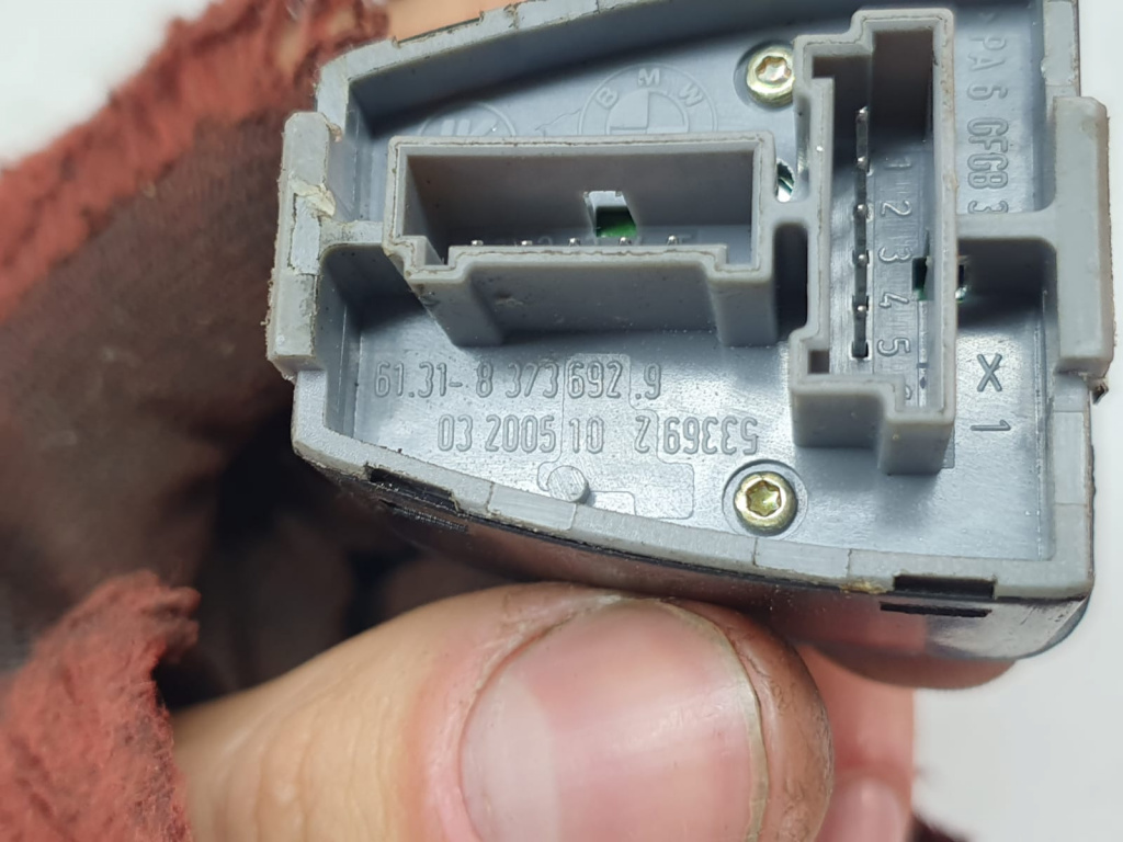 Buton comanda oglinzi 83736929 BMW Seria
