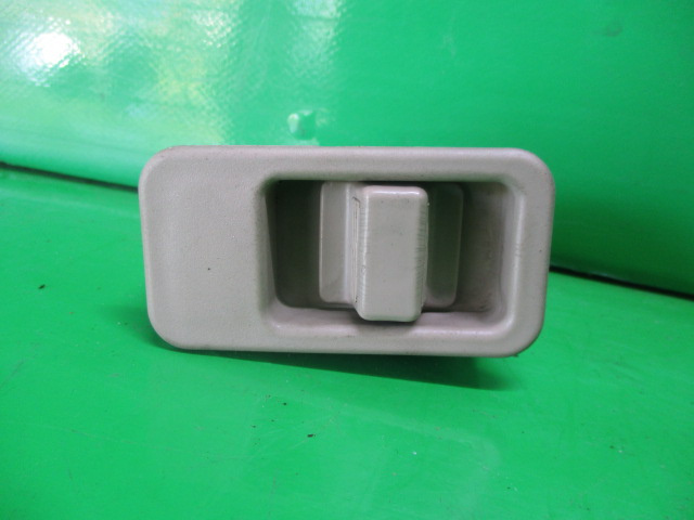 BUTON / COMANDA TRAPA ELECTRICA GWM HOVER FAB. 2005 – 2008 ⭐⭐⭐⭐⭐
