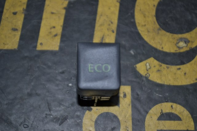 BUTON / COMUTATOR ECO RENAULT CAPTUR 2018 1.2 B