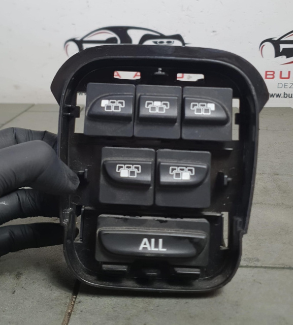 Buton / Comutator incalzire scaune Cod: 285M06817R
