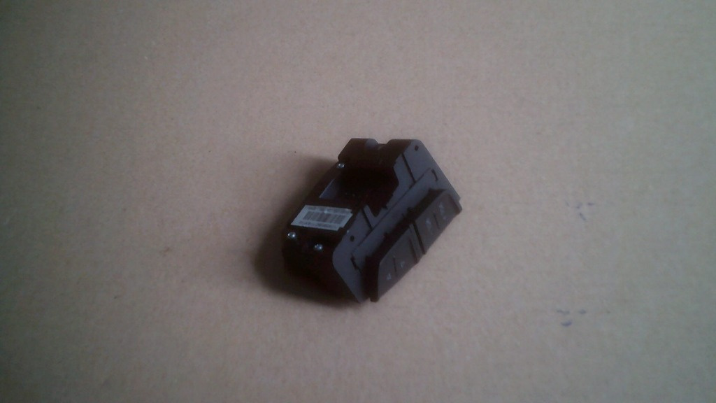 Buton control volum de pe volan Skoda Superb, 1U0959538D