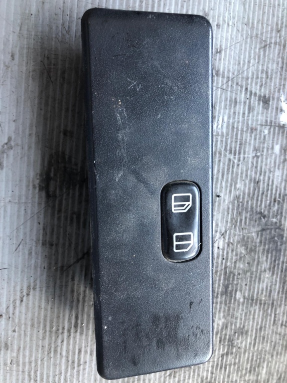 Buton deschidere geam dreapta fata mercedes vito w638 a0045458307kz