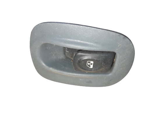 Buton deschidere geam Renault Scenic 1 1.6 benzina 1999-2003