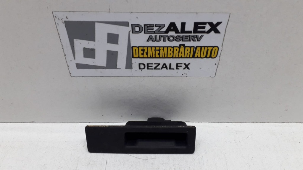 Buton deschidere/inchidere haion BMW F30 Cod 7463161