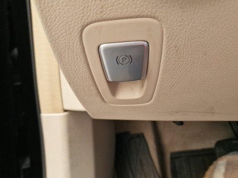 Buton frana de mana Mercedes C class W205