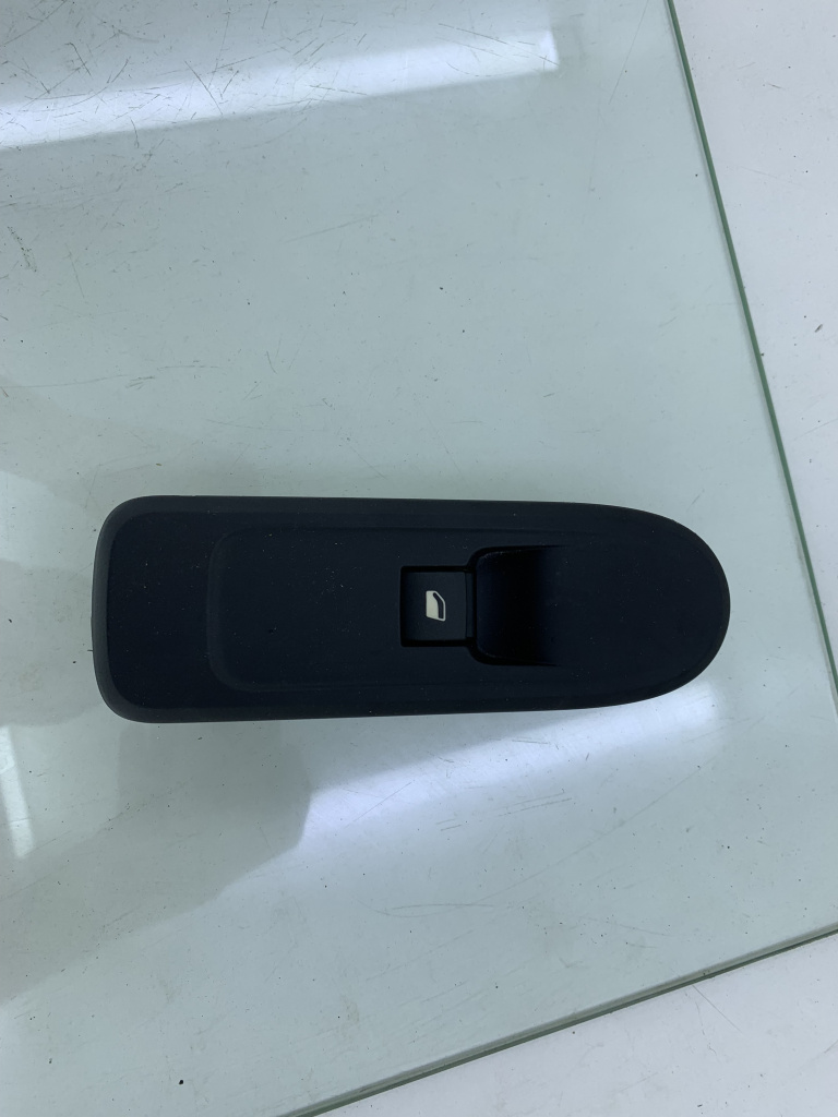Buton geam dreapta fata Peugeot 508 BHZ / BH01 2014-2018 98026412ZD DezP: 25943