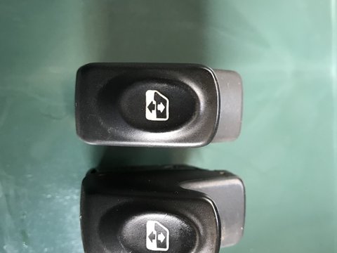 Buton geam dreapta Renault Clio 2 Symbol 2005