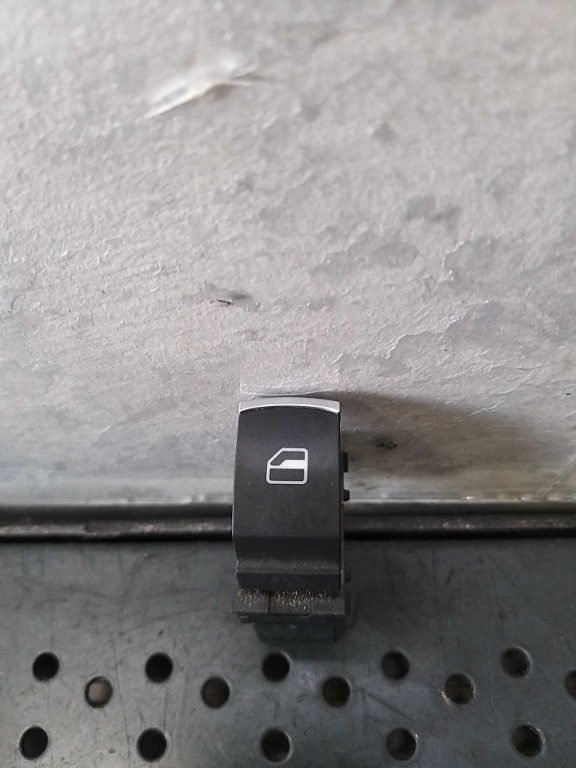 Buton geam electric dreapta fata vw golf 6 5k 5k09