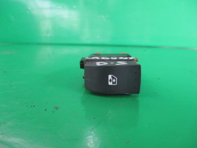 BUTON GEAM ELECTRIC DREAPTA SPATE RENAULT LAGUNA 2